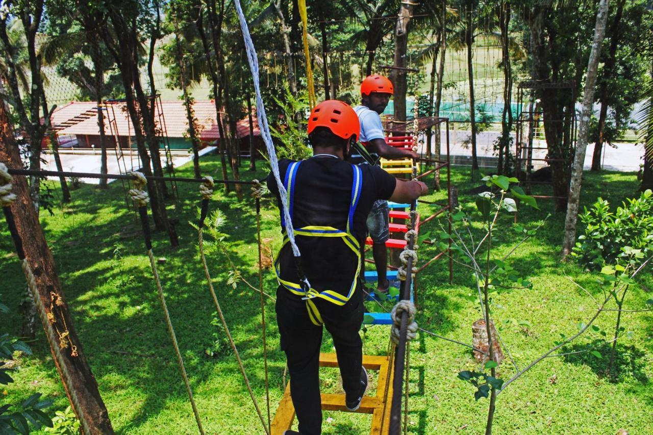Cs County Resort ساكليشبور المظهر الخارجي الصورة