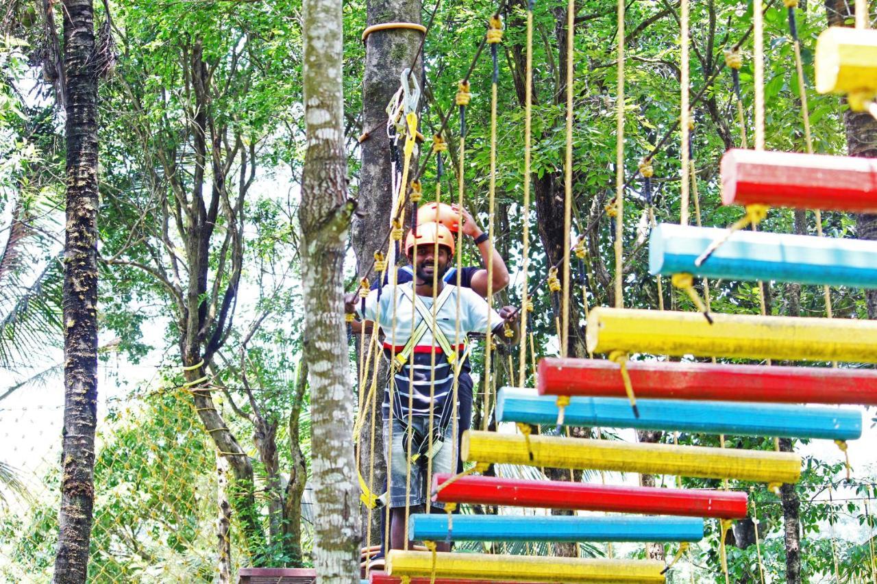 Cs County Resort ساكليشبور المظهر الخارجي الصورة